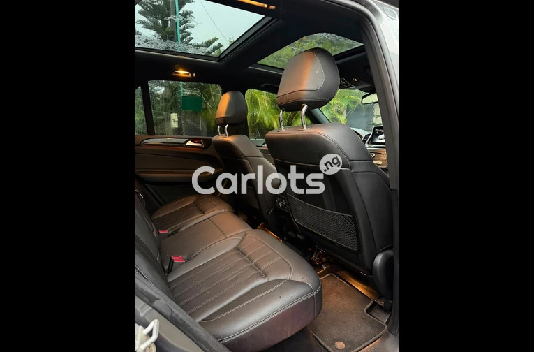 Foreign Used 2018 Mercedes Benz GLE400 4MATIC Full Option - 5/7
