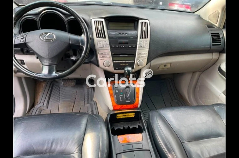 Clean Foreign used Lexus RX350 2008 model - 5/6