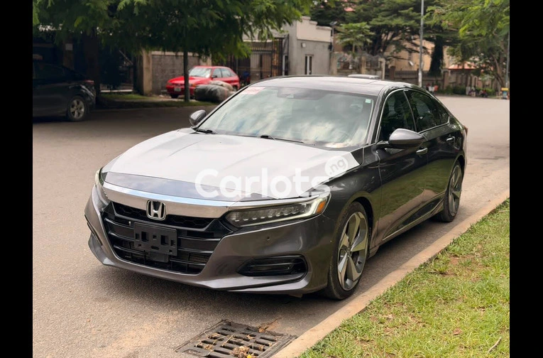 2018 HONDA ACCORD TOURING