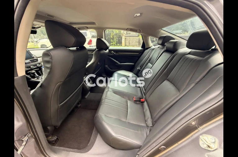 2018 HONDA ACCORD TOURING - 6/7