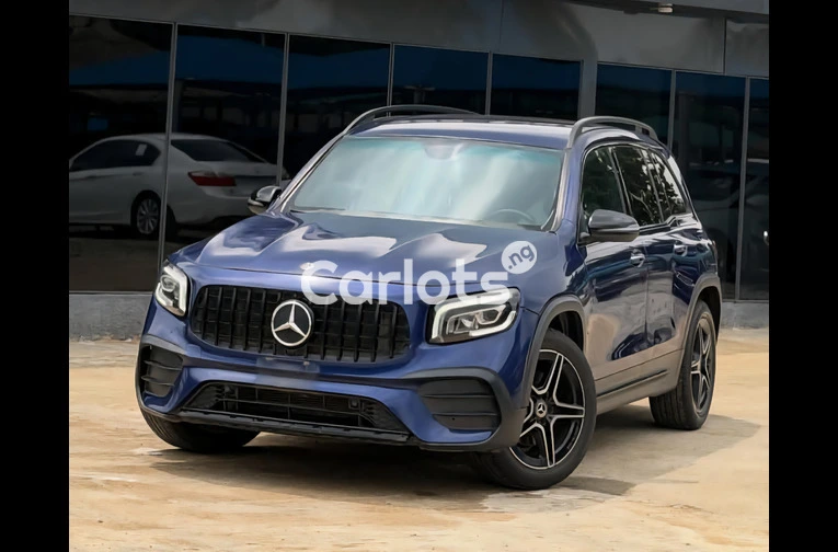 Extremely Clean 2021 Mercedes Benz GLB 250