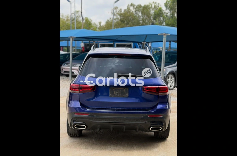 Extremely Clean 2021 Mercedes Benz GLB 250 - 7/7