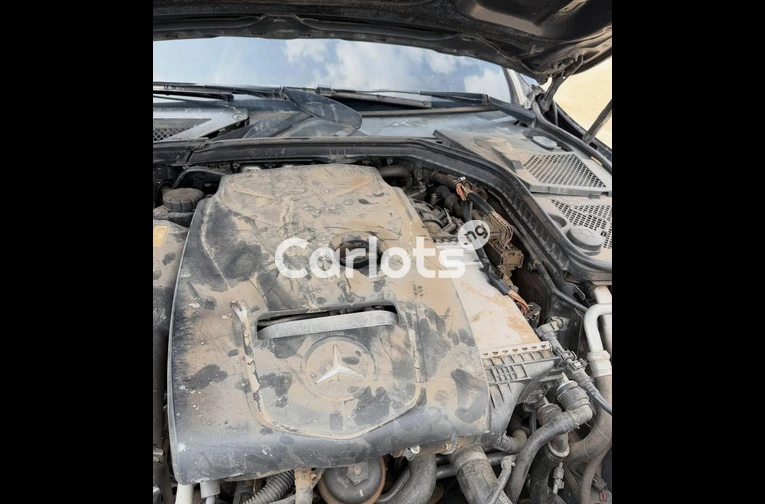 Extremely Clean 2015 Mercedes Benz C300 for sale in Garki