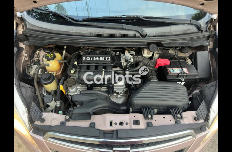 DISTRESS FOREIGN USED 2013 CHEVROLET SPARK - 2/7