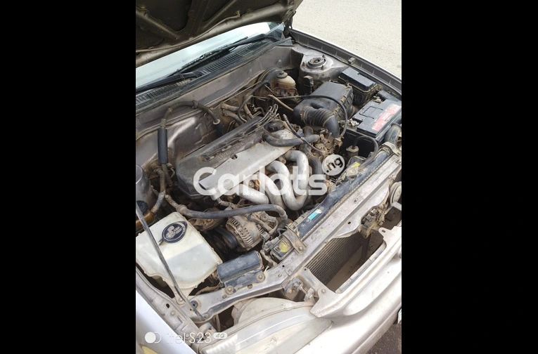 Toyota Corolla 1999 - 5/7