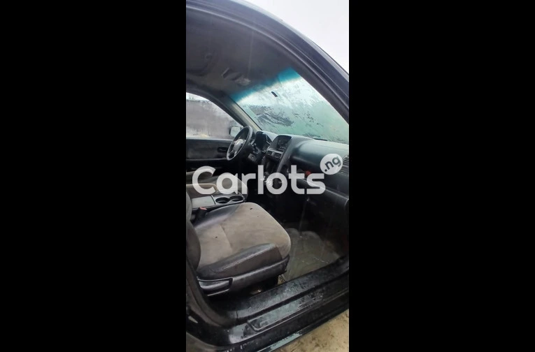 Clean Registered 2004 Honda CR-V - 2/7