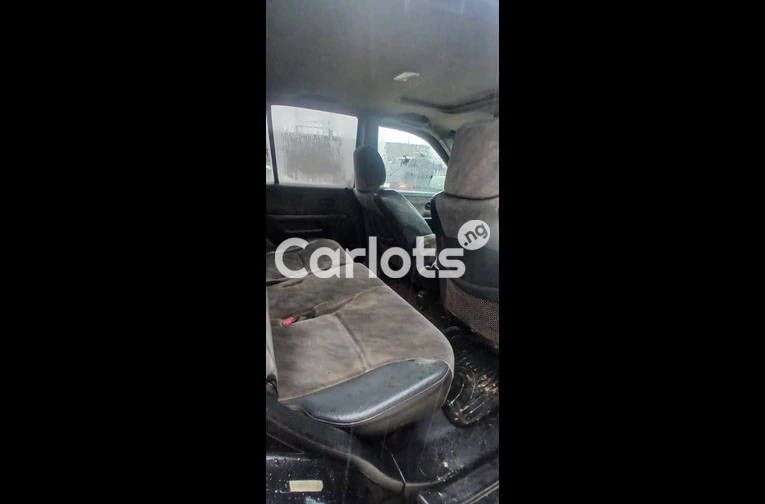 Clean Registered 2004 Honda CR-V - 3/7