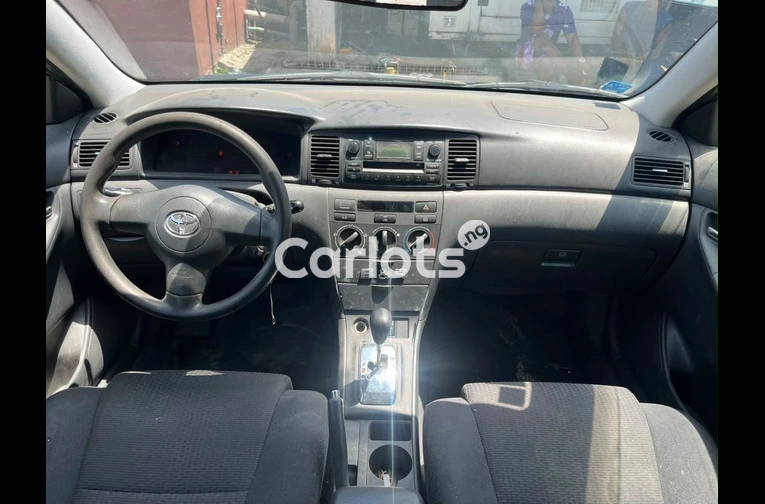 Used 2005 Toyota Corolla D-4D - 2/7