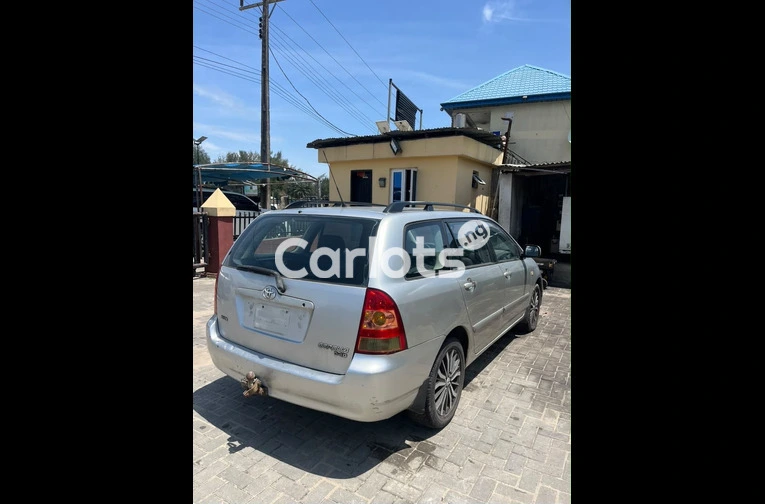 Used 2005 Toyota Corolla D-4D - 6/7