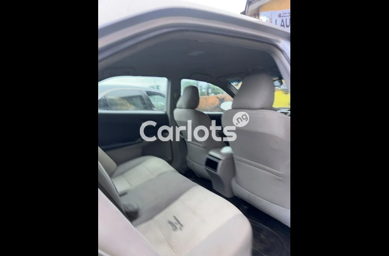 Clean Registered 2013 Toyota Camry LE - 3/7