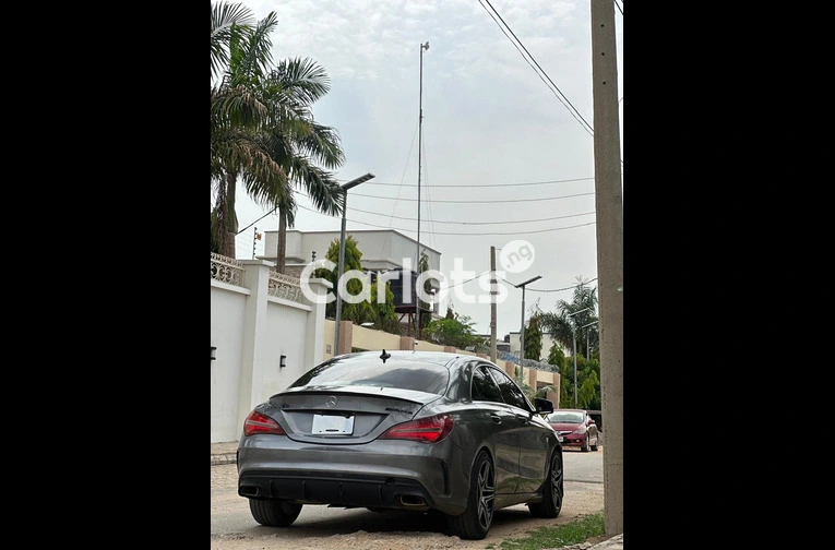 NIGERIAN USED 2013 MERCEDES BENZ CLA250 - 7/7