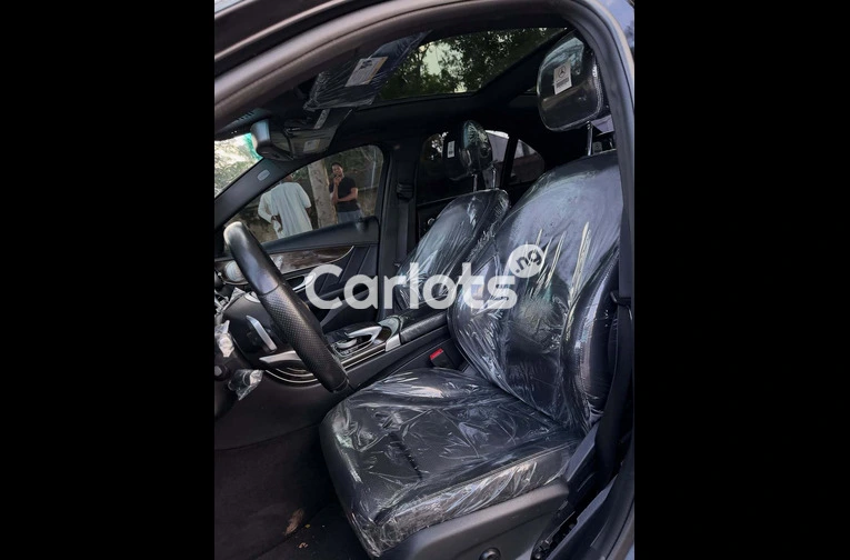 Clean Foreign 2015 Mercedes-Benz C400 for sale in Asokoro, FCT - photo 6 of 7
