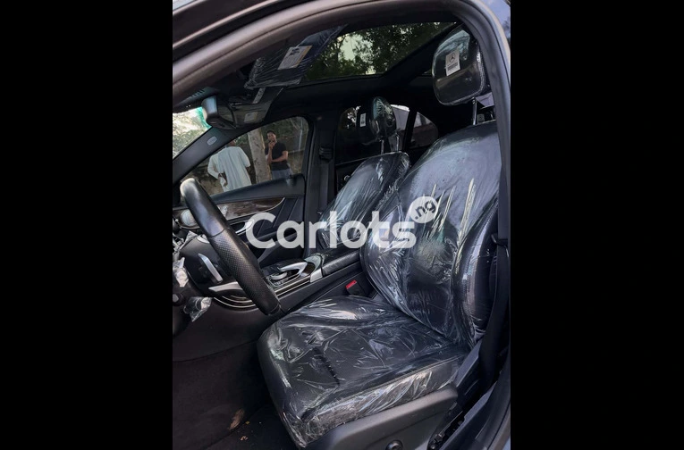 Clean Foreign 2015 Mercedes-Benz C400 - 6/7