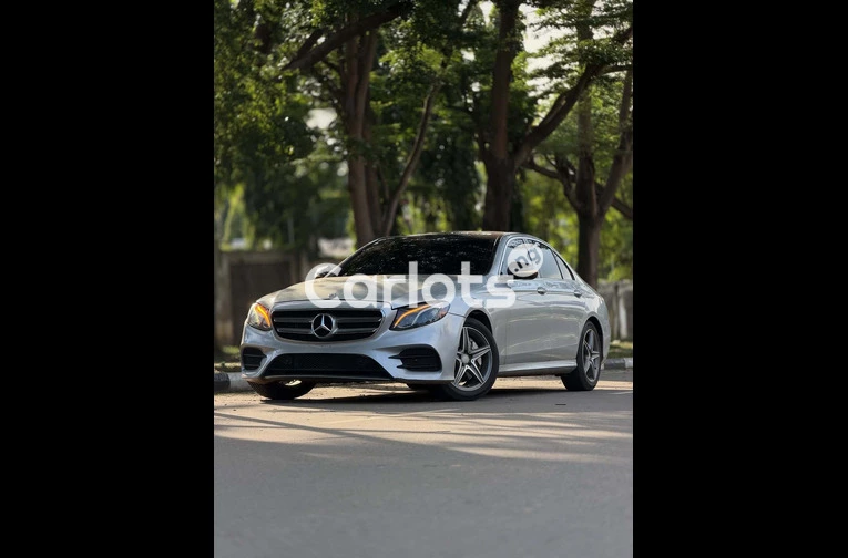 Foreign Used Mercedes Benz E300 2016 - 1/7