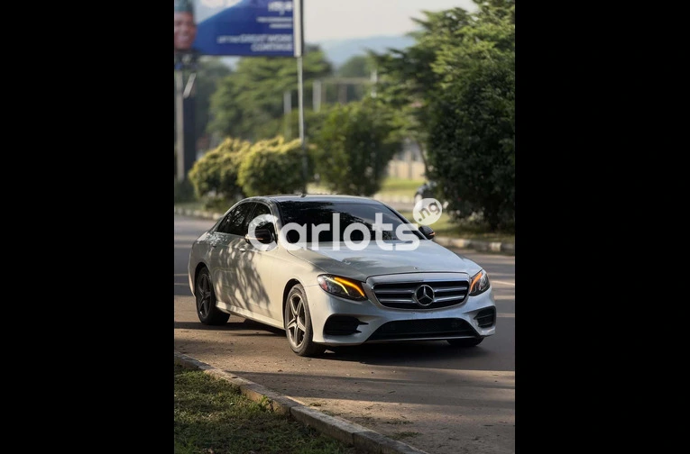 Foreign Used Mercedes Benz E300 2016 - 3/7