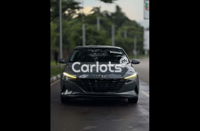 2021 HYUNDAI ELANTRA - 2/7
