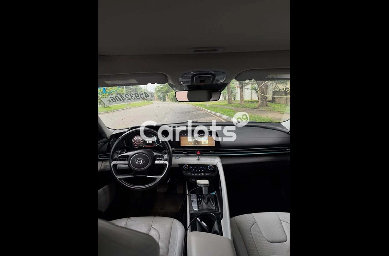 2021 HYUNDAI ELANTRA for sale in Asokoro, Abuja - photo 5 of 7