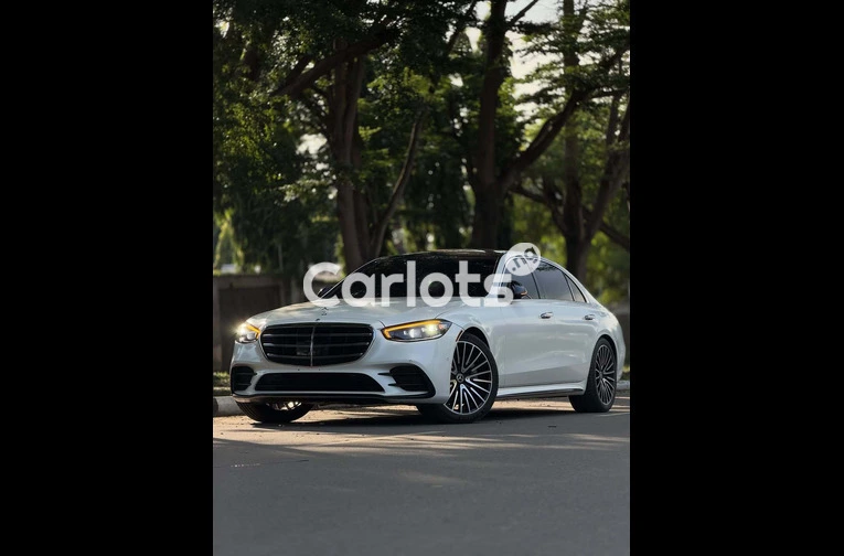 Used 2024 Mercedes Benz S500 - 1/7