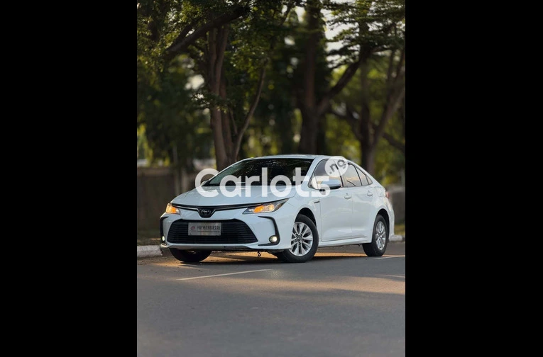 2020 TOYOTA COROLLA HYBRID
