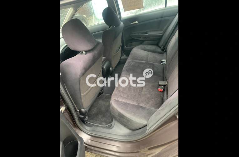 Tokunbo Honda Accord – Clean Condition, Full Option, Smooth Drive - 5/7