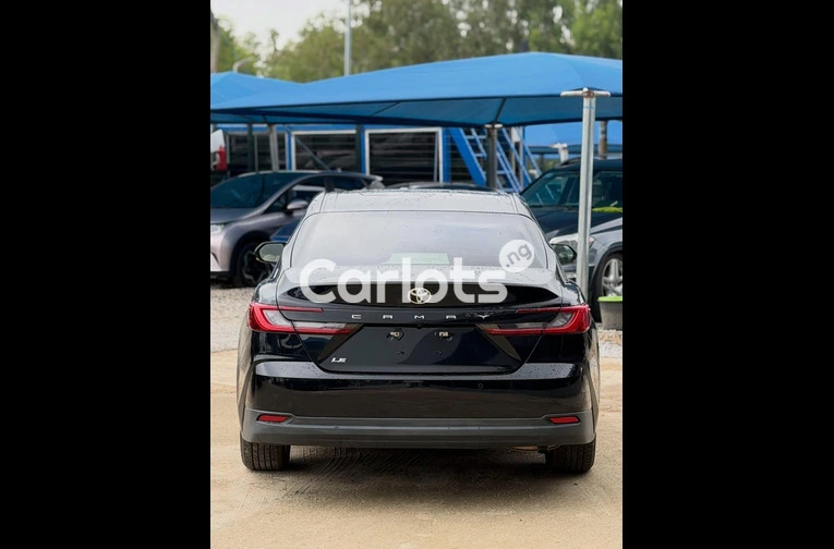 BRAND NEW 2026 TOYOTA CAMRY / 6