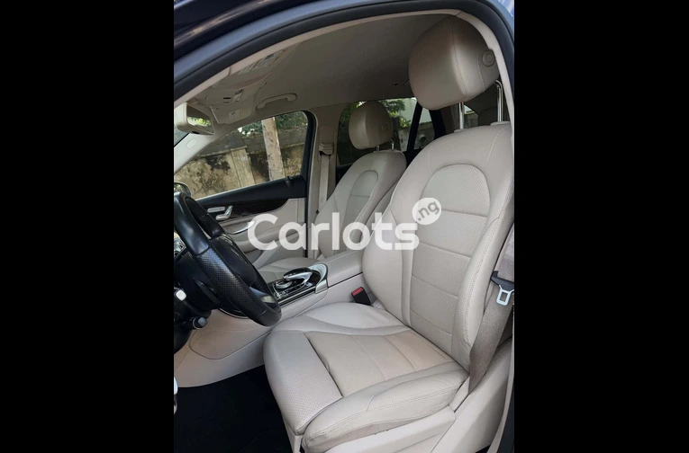 Foreign Used 2016 Mercedes-Benz GLC300 / 6