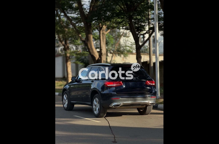 Foreign Used 2016 Mercedes-Benz GLC300 / 7
