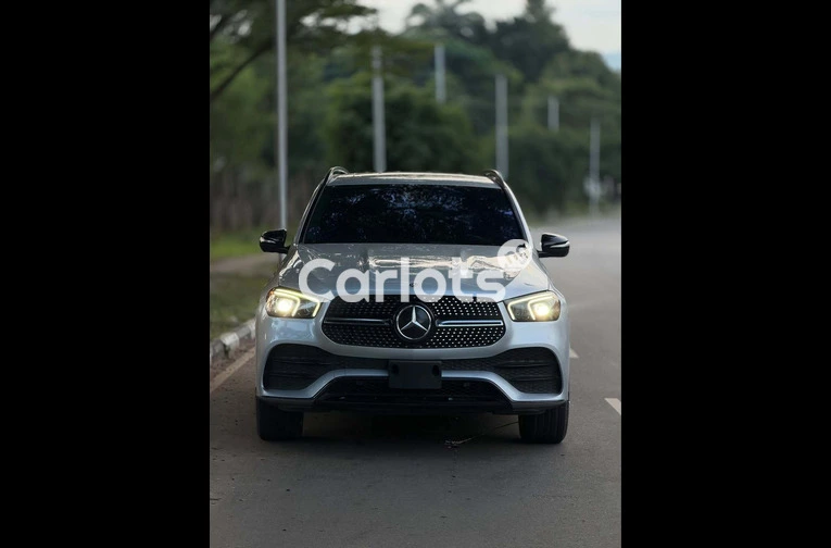 Clean 2020 Mercedes-Benz GLE350 - 2/7