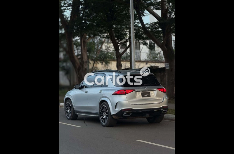 Clean 2020 Mercedes-Benz GLE350 / 7