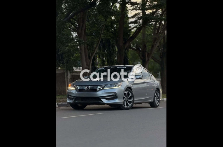 2017 Honda Accord - 1/7