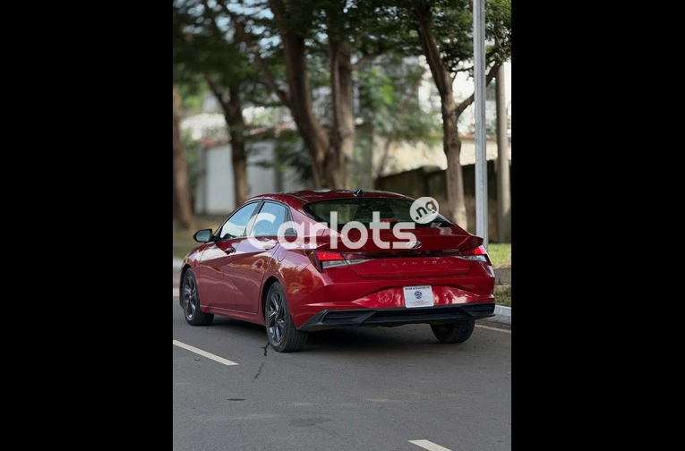 2022 Hyundai Elantra - 7/7
