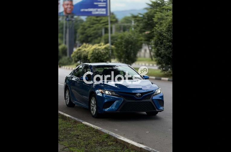 Foreign Used 2019 Toyota Camry SE - 3/7