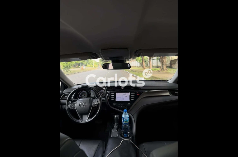 Foreign Used 2019 Toyota Camry SE - 5/7