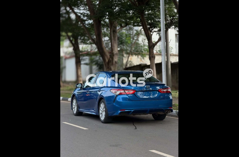 Foreign Used 2019 Toyota Camry SE - 7/7
