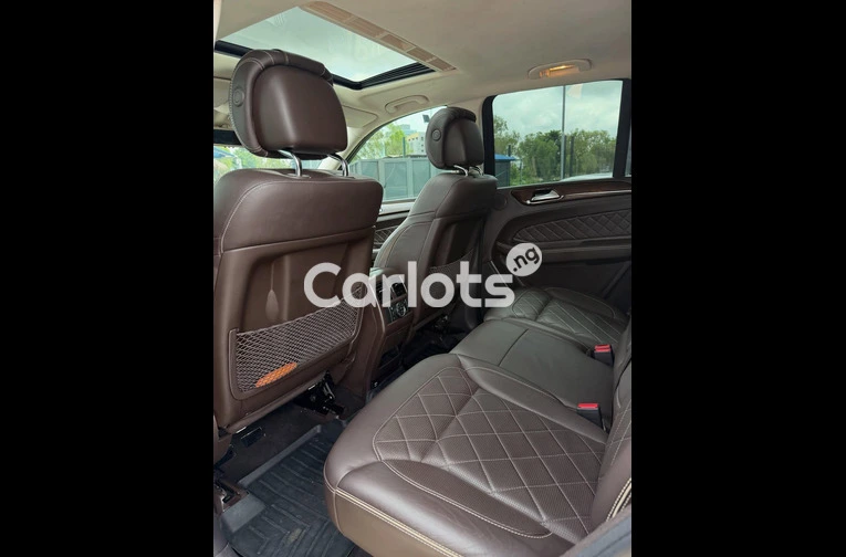 Foreign Used keyless 2017 Mercedes Benz GLE 400 - 3/6
