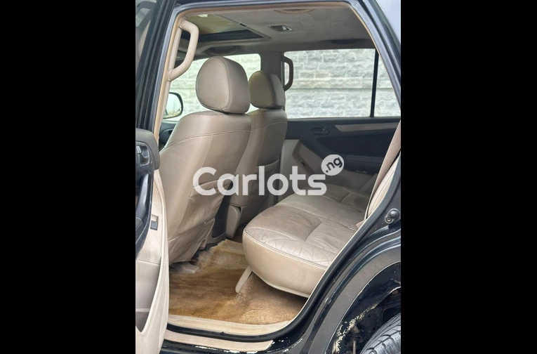 Clean Registered 2005 Toyota 4Runner V6 - 3/5