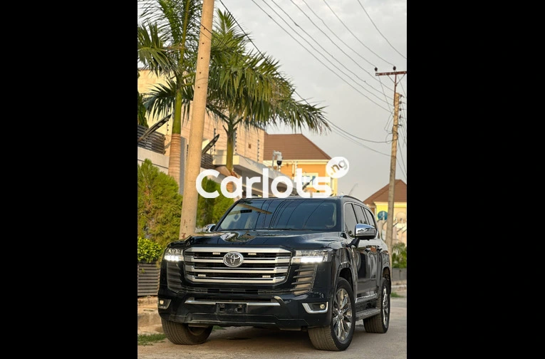 2022 TOYOTA LAND CRUISER VXR