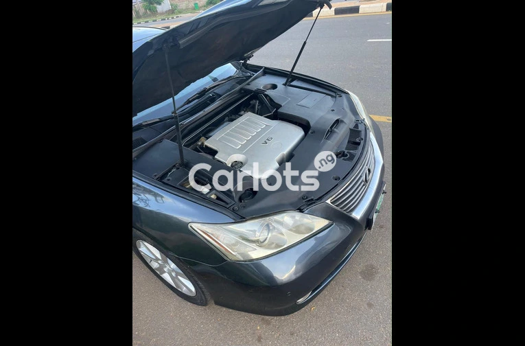 USED NOT REGISTERED ES350 2008 MODEL - 2/7