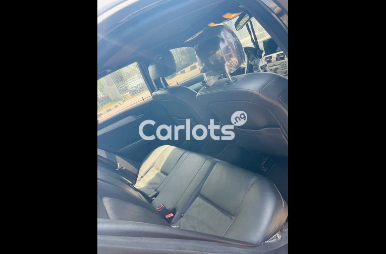 Unregistered 2010 Mercedes Benz C300 - 3/7