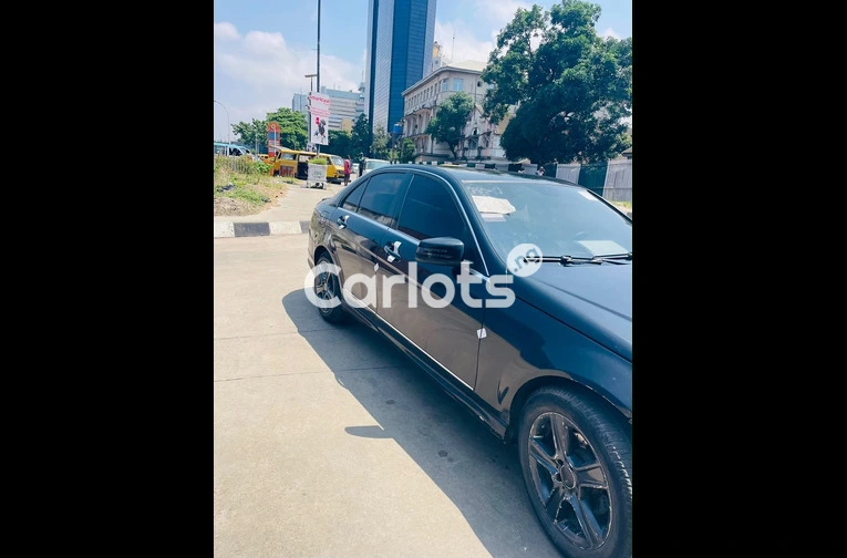 Unregistered 2010 Mercedes Benz C300 - 4/7