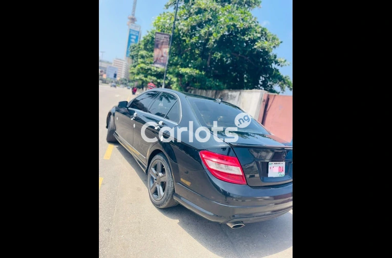 Unregistered 2010 Mercedes Benz C300 - 5/7