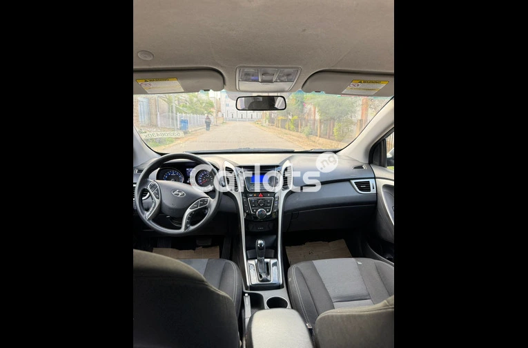 HYUNDAI ELANTRA GT 2014 - 4/7