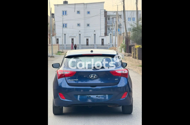 HYUNDAI ELANTRA GT 2014 - 7/7