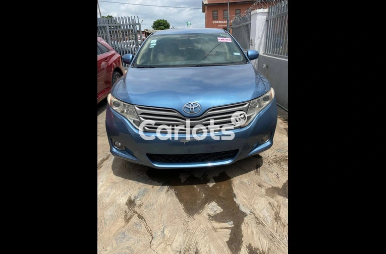 CLEAN NIGERIAN USED 2010 TOYOTA VENZA