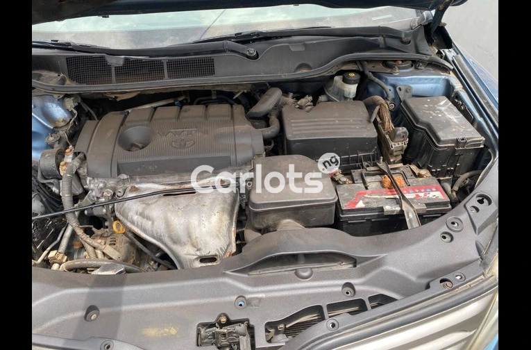 CLEAN NIGERIAN USED 2010 TOYOTA VENZA for sale in Ilorin, Kwara - photo 5 of 6