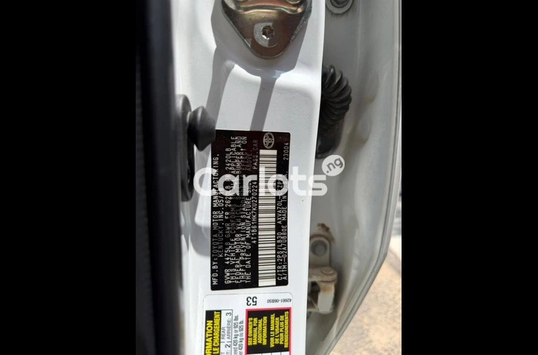 CLEAN 2020 TOYOTA CAMRY XSE - 6/7