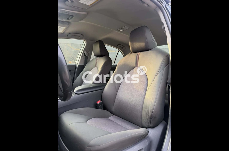 2018 Toyota Camry Foreign Used - 3/7
