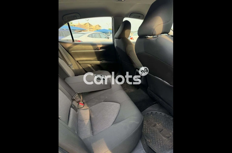 2018 Toyota Camry Foreign Used - 6/7