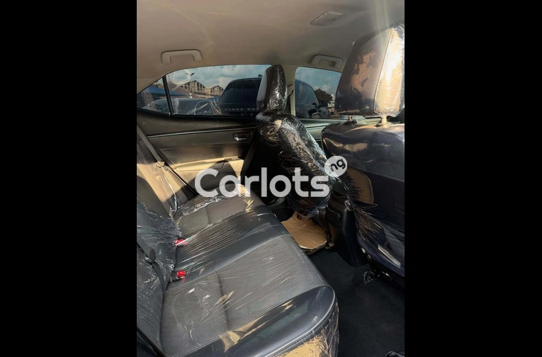 FOREIGN USED 2015 TOYOTA COROLLA - 5/7