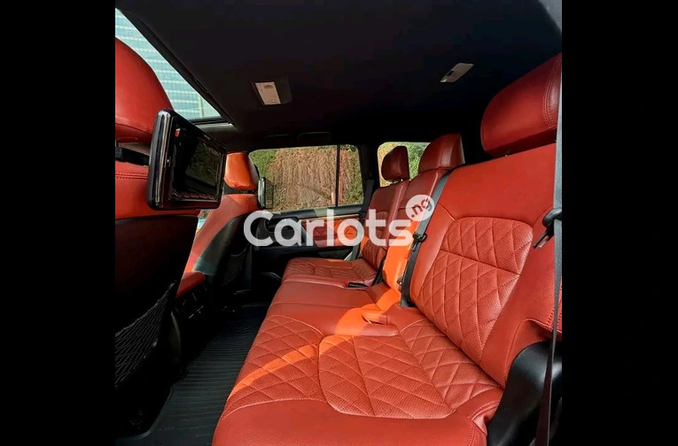 2018 TOYOTA LAND CRUISER VXR V8 - 5/7